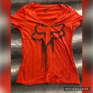 Medium Bright Orange Fox V-neck